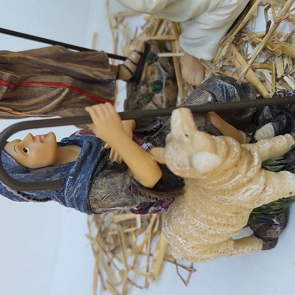 NIB THE REAL LIFE NATIVITY SET/THE THREE KINGS GIFTS 14 PIECE 7" SET - Picture 3 of 17